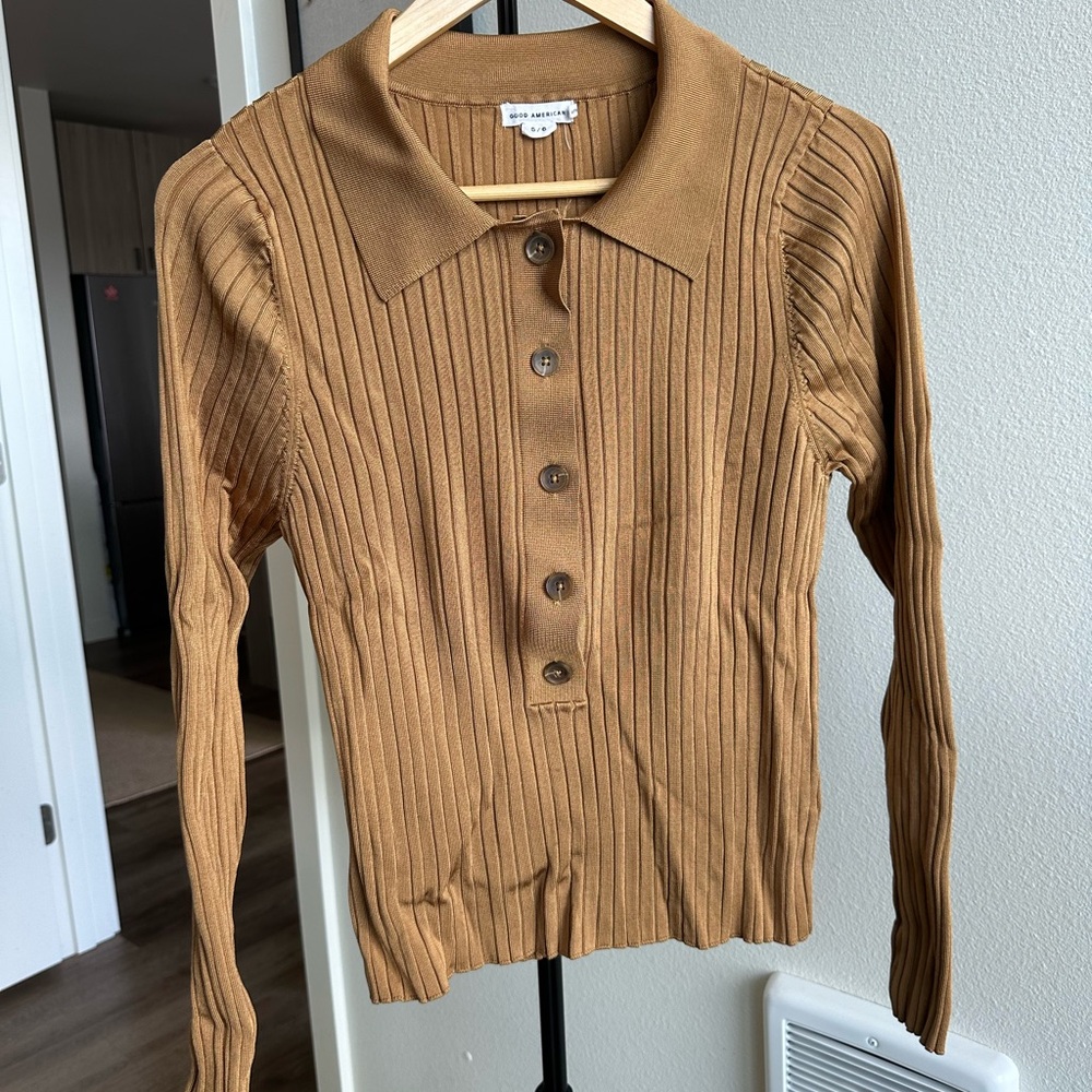 Good American Camel Ribbed Knit Top - Picture 2 of 3